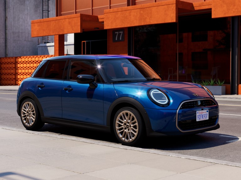 MINI Cooper 5 puertas - experiencia de conducción - asistente de aparcamiento