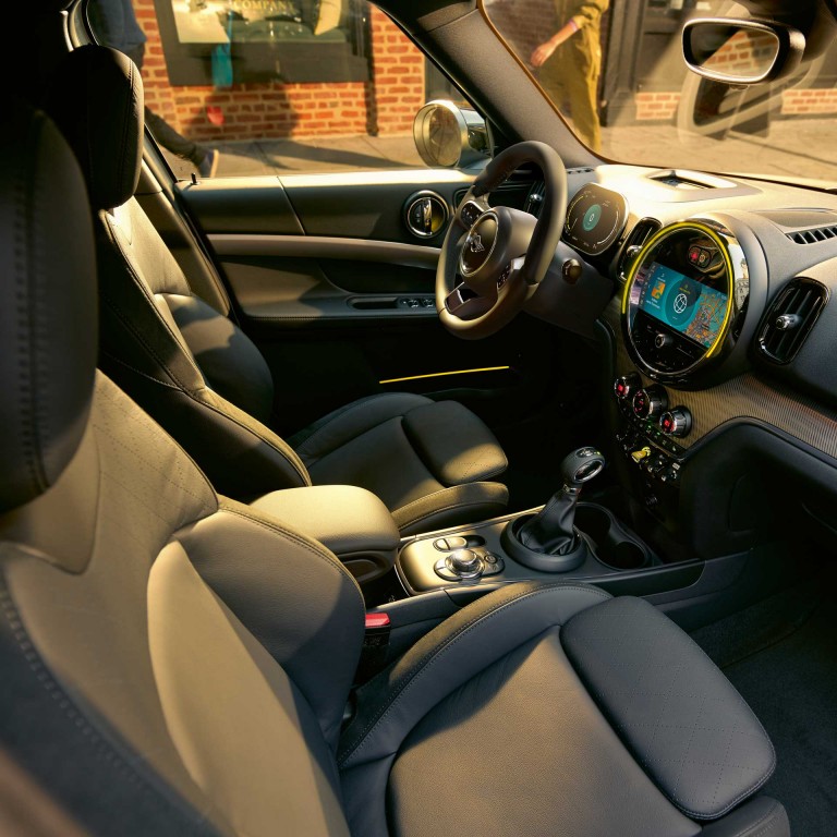 MINI Cooper SE Countryman ALL4  – interior – vista en 360°