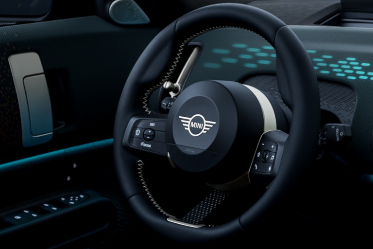 MINI Countryman - interior - volante