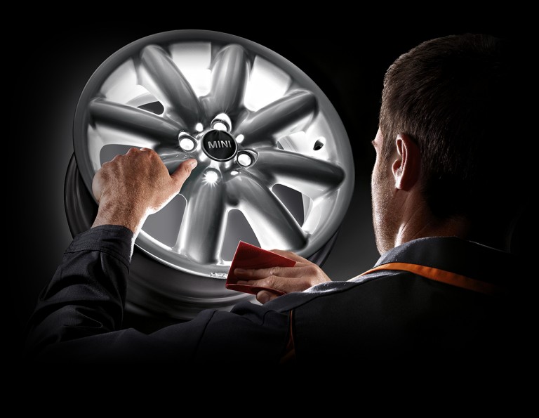 MINI Wheels and Tyres. Mini experts. Mini designer alloys