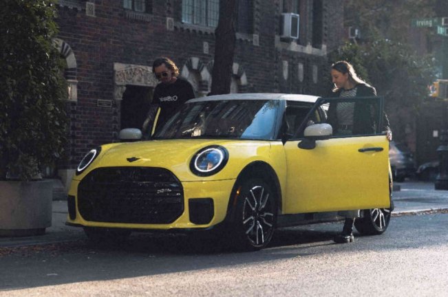 MINI COOPER 5 PUERTAS