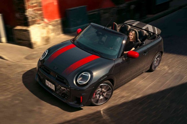 MINI JOHN COOPER WORKS CONVERTIBLE