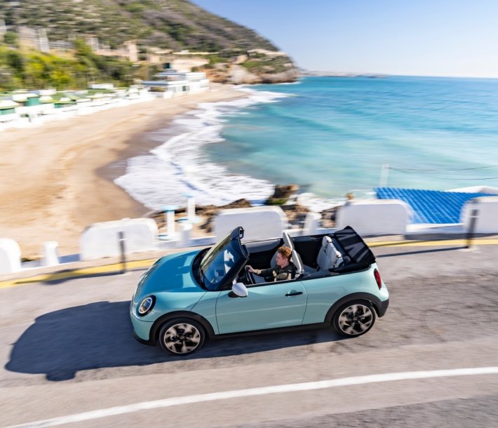 MINI JCW Eléctrico en pista